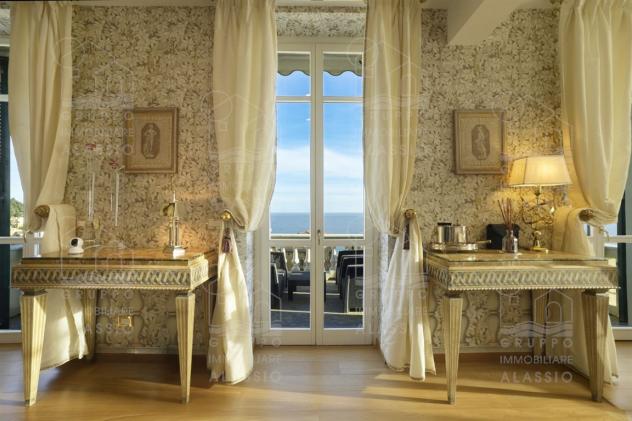 PRESTIGIOSO ATTICO VISTA GOLFO - Foto 8