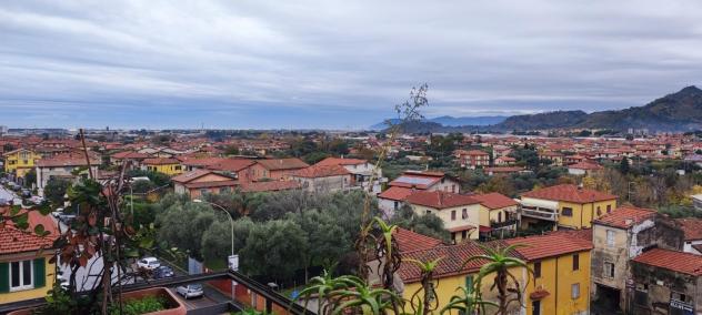 Appartamento in vendita a Massa 120 mq Rif: 1084188