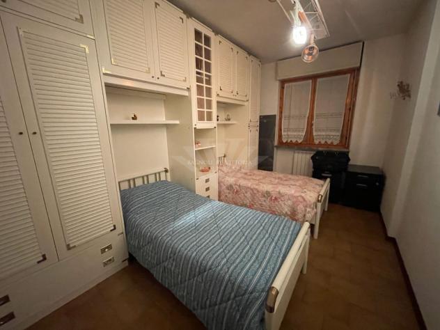 VILLA A SCHIERA di 10 vani e di 150 mq (PIETRASANTA - Fiumetto) rif. 066/VV - Foto 11