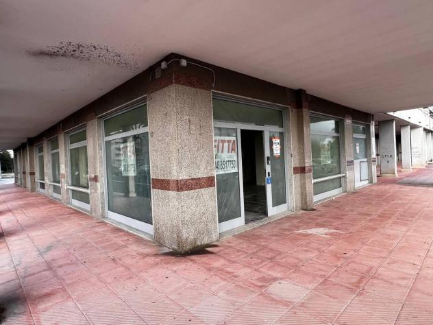 Locale Commerciale - Battipaglia . Rif.: fitpmang2500