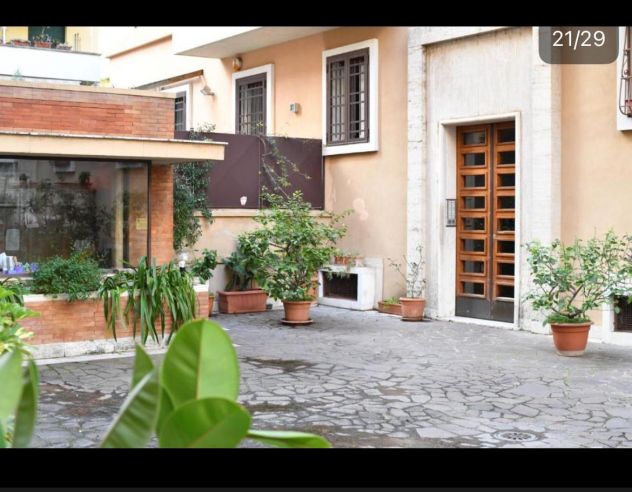STANZE SINGOLE CON BAGNO PRIVATO-ZONA PIAZZA BOLOGNA - Foto 13