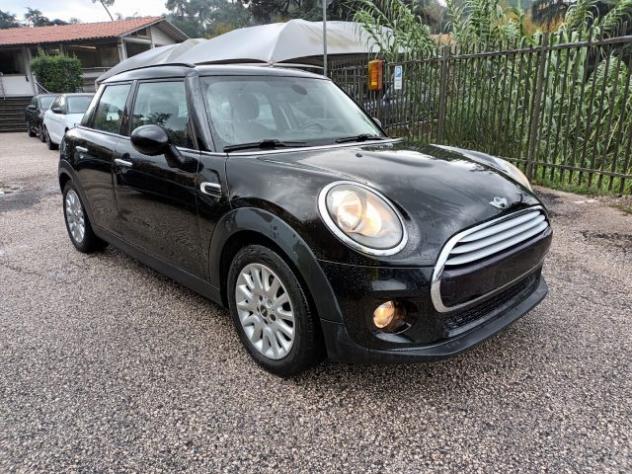 MINI Cooper D 1500 5 PORTE 116CV AUTOM. PDC "16 CLIMAUTO ITALIA rif. 23904574 - Foto 2