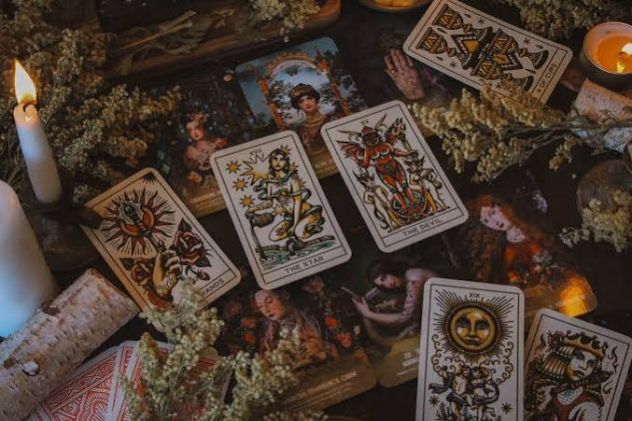 Business Tarot: tarocchi per il tuo business. Lavoro, relazioni. Solo on line
