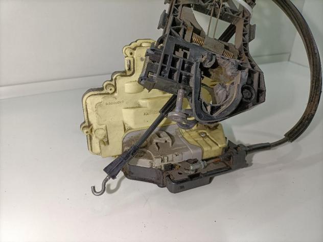 SERRATURA POSTERIORE DESTRA VOLKSWAGEN Passat Berlina 4° Serie 3C4839016A (0510) - Foto 2