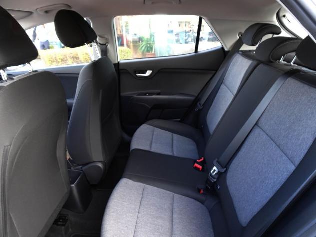 Kia Stonic 1.2 DPI Urban - Foto 9