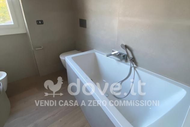 Attico / Mansarda di 220 m² con più di 5 locali e box auto in vendita a Varese - Foto 15
