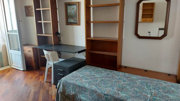 Posti letto in camere doppie, zona San Paolo, adiacenze Terza Università - Foto 7