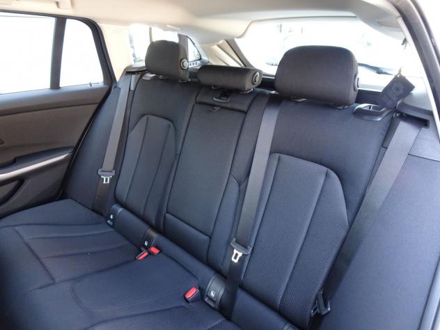BMW Serie 3 Serie3(G20/21/80/81 318d 48V Touring - Foto 10