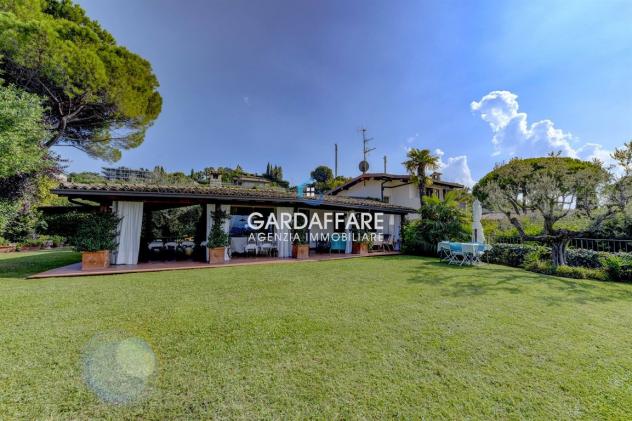 VILLA ESCLUSIVA VISTA LAGO MOZZAFIATO CON PISCINA PRIVATA A MANERBA DEL GARDA - Foto 6