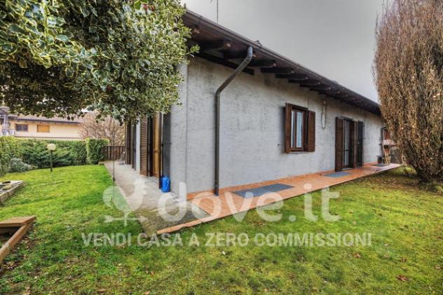 Villa di 277 m² con più di 5 locali in vendita a Arsago Seprio - Foto 4