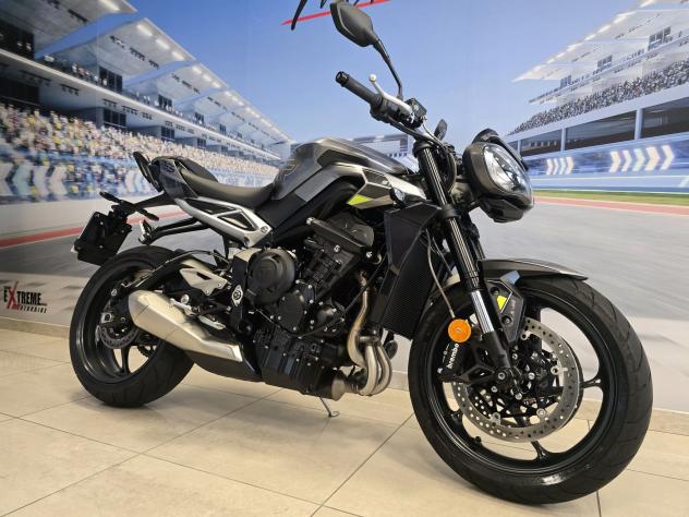 Triumph Street Triple 765 R - 06/2023 Km 7400 - Foto 2