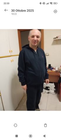 Tony single cerca donna Tel:3784051329