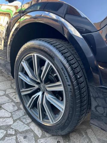 Audi Q8 50 TDI 286 CV quattro tiptronic Sport - Foto 7