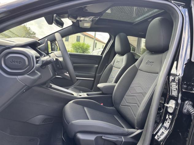 Jeep Avenger e-Hybrid 1.2 turbo e-hybrid mhev Summit 110cv #Tetto #Portellone Elettrico - Foto 10