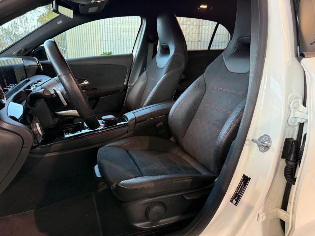 MERCEDES - Classe A A 200 d Premium Night edition auto - Foto 10