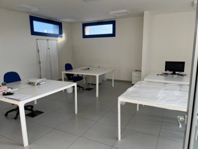 Immobile di 1400 m² con più di 5 locali in vendita a Brescia - Foto 4