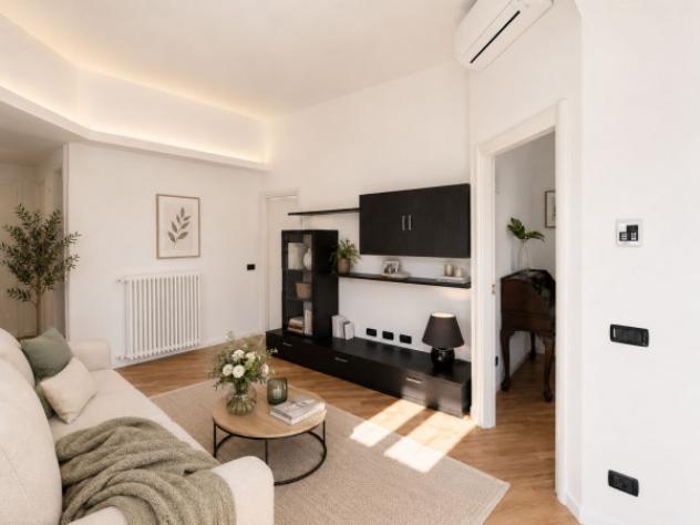 Attico / Mansarda di 85 m² con 3 locali in vendita a Milano - Foto 4