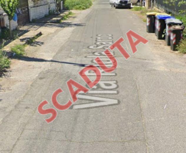 Immobile in asta di 49 m², box auto in vendita a Roma
