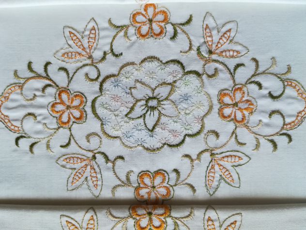 LENZUOLA RICAMATE - Foto 2