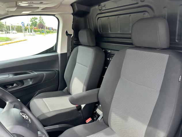 Toyota Proace City 1.5D 100 CV S&S Comfort - Foto 5