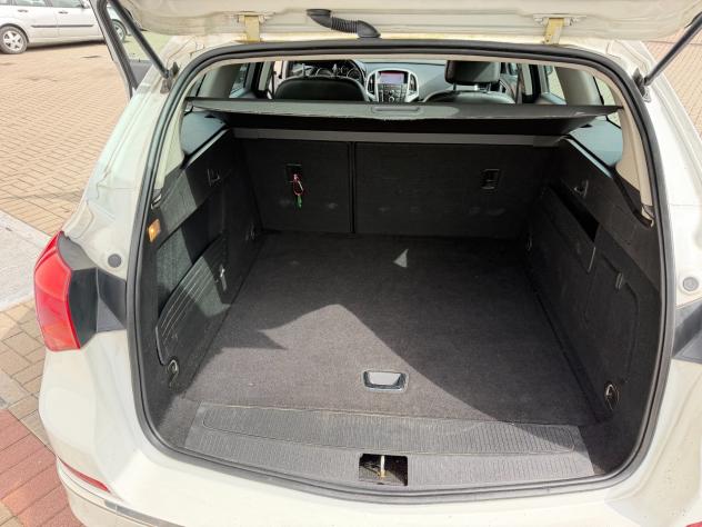 Opel Astra 1.6 CDTI 110CV Sports Tourer Business - Foto 6