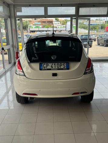 LANCIA YPSILON 1.0 HYBRID GOLD PLUS FULL OPTIONAL - Foto 4