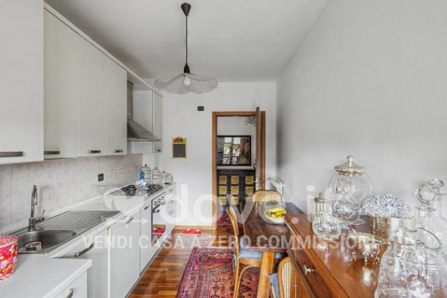 Attico / Mansarda di 180 m² con più di 5 locali e box auto doppio in vendita a Gazzada Schianno - Foto 14