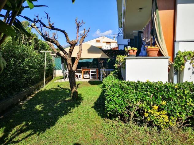 Appartamento in vendita a Marina di Massa - Massa 80 mq Rif: 1355847