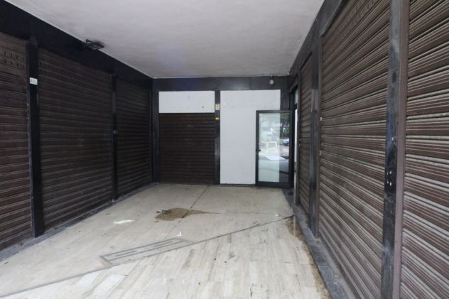 LOCALE COMMERCIALE VIALE UNICEF TARANTO - Foto 3