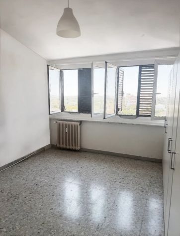 MONTE MARIO BILOCALE ARREDATO CON TERRAZZO - Foto 2