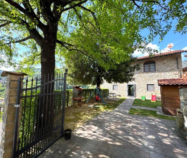 Rustico in vendita a Vernio
