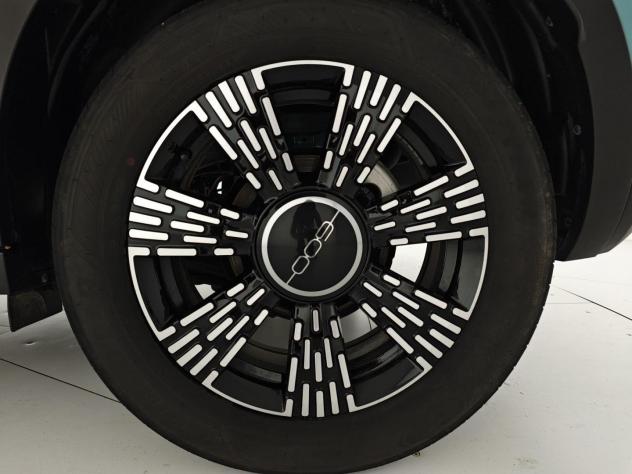 FIAT 600 Hybrid 110 CV DCT MHEV - Foto 8