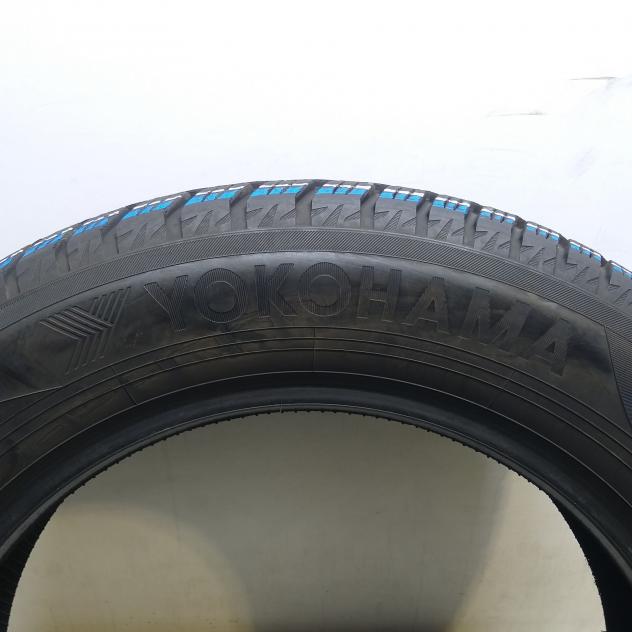 4 GOMME 215 60 17 YOKOHAMA A67734 - Foto 4