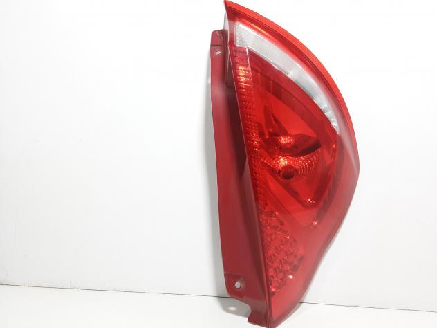 STOP FANALE POSTERIORE SINISTRO FORD Fiesta 6° Serie 8A6113405A (0817)