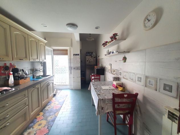 7 vani, ampio terrazzo al piano - Foto 7