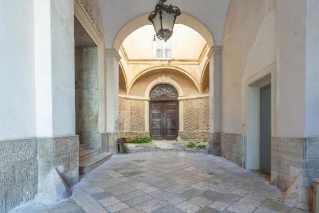 Palazzo / Edificio in vendita a Lecce - Foto 2