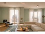 Appartamento di 165 m² con 5 locali e box auto in vendita a Milano