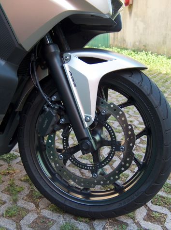 Honda Integra 750 m.y. 2020, km. 31.400 a Milano, come nuova - Foto 2