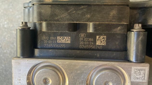 Centralina pompa ABS Citroen Jumpy 2.0HDI del 2021 (9821150280) - Foto 5