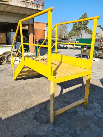 scala con parapetto per laboratori usata - Foto 4