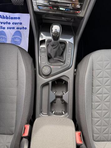 VOLKSWAGEN Tiguan 2.0 TDI 150 CV SCR DSG 4MOTION Life rif. 24148736 - Foto 10