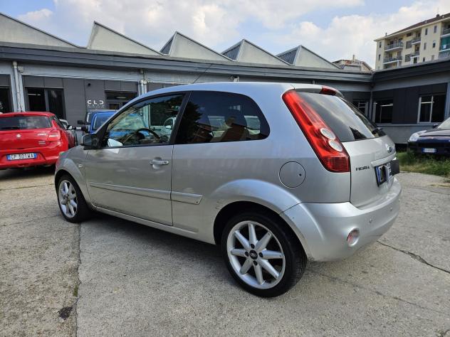Ford Fiesta Fiesta 3p 1.2 Ghia - Foto 5