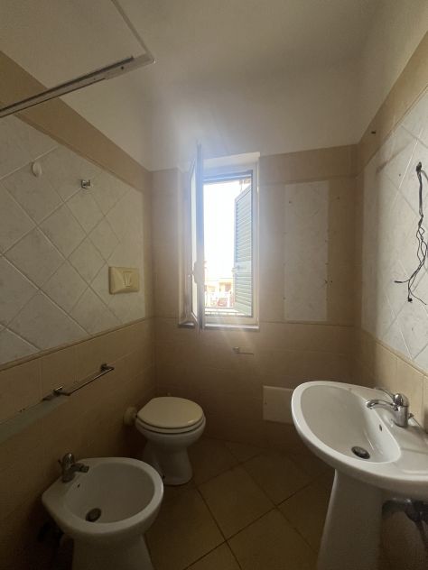RIF. 509 DOMIZIANA - PORZIONE BIFAMILIARE 2 LIVELLI - BUONO STATO - Foto 8