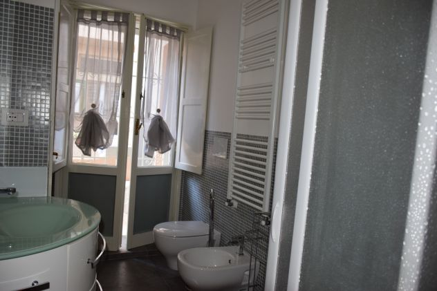 AMPIE CAMERE IN AFFITTO PER STUDENTI - Foto 7