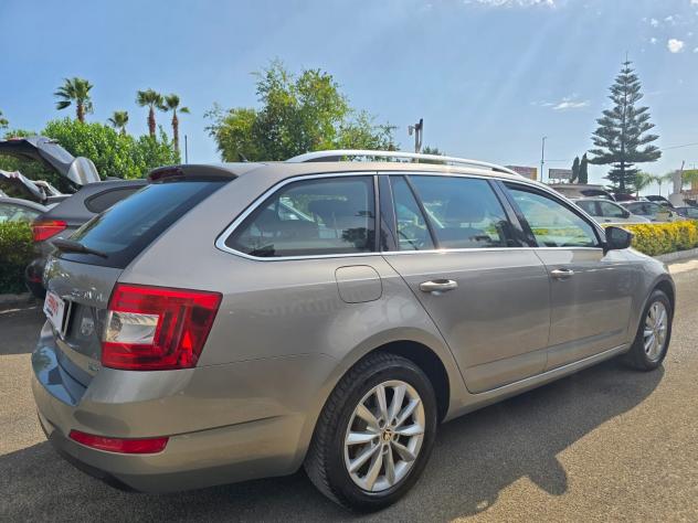 Skoda Octavia 1.4 TSI Executive G-Tec 110CV - Foto 2