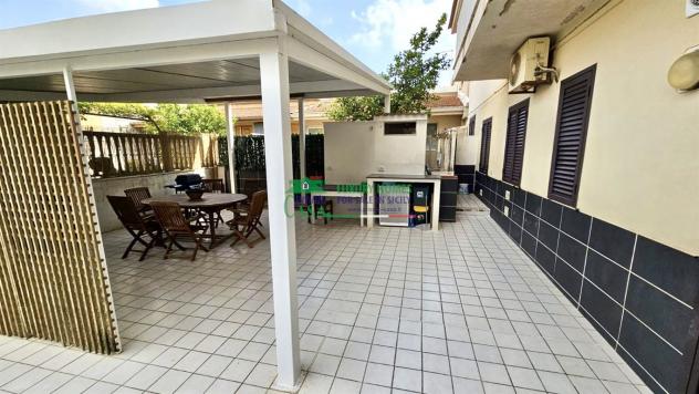 Rif. 2482 - Appartamento con veranda a Marina di Ragusa - Foto 2