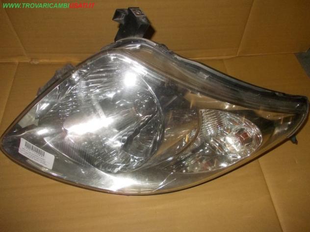 PROIETTORE D. SUPPORTINO DA INCOLLARE SUZUKI SWIFT (RS/MZ)  Parti elettriche  Fanaleria  Proiettori  Proiettore ant. SUZUKI - SWIFT - 01-04-2005 - 01-