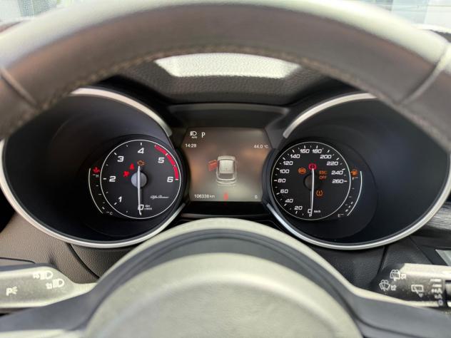 Alfa Romeo Stelvio 2.2 Turbodiesel 190 CV AT8 RWD Business - Foto 10
