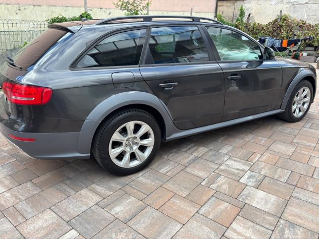 Audi A4 allroad 2.0 TDI .gasolio & GPL .4x4 2011 - Foto 8