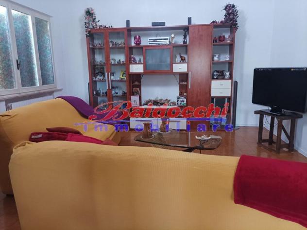CALCINELLI - POSIZIONE PANORAMICA - VILLA SINGOLA CON GIARDINO - Foto 5